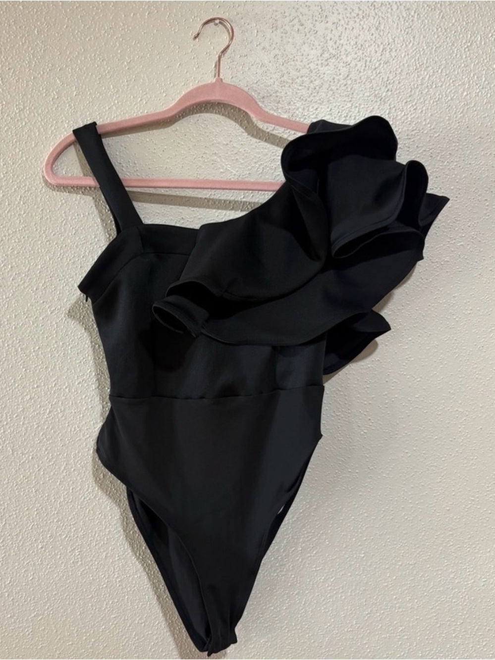 SHEIN VCAY Black One Shoulder Structured Ruffle Bodysuit Size S NWT